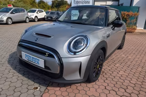 MINI Cooper SE Essential FULL ELECTRIC
