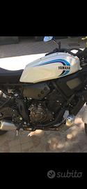 Yamaha xsr700