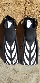 pinne Taglia L-XL Scherwood fusion scuba, nuove!