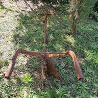 piccolo aratro...vero e funzionante..usato per dec