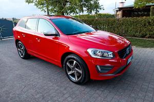 volvo xc60 2.4 awd r-desing 181cv gancio traino