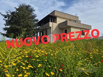 TRIFAMILIARE A GIUGLIANO IN CAMPANIA