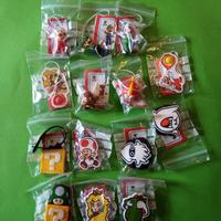 Lotto 14 sorprese Kinder Joy Supermario
