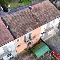 CASA DI CORTE A SAN MARTINO VALLE CAUDINA