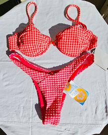 bikini bershka e pull&bear  rosso quadretti 