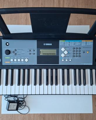 Tastiera elettronica YAMAHA 