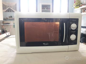 Forno Microonde Whirlpool AMW