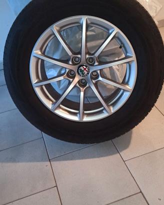 Cerchi in lega Alfa Romeo Stelvio+gomme