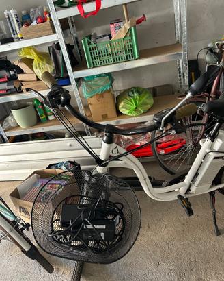 Bici elettrica con batteria non funzionante