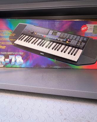 pianola Yamaha PSR-78