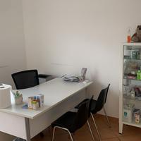 Locale commerciale idoneo per diverse attività