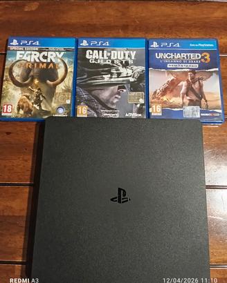 ps4 slim con 3 giochi 