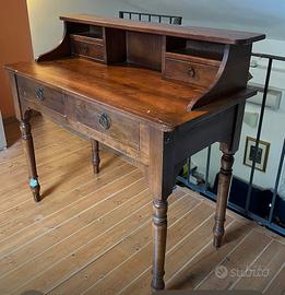 Scrittoio arte povera