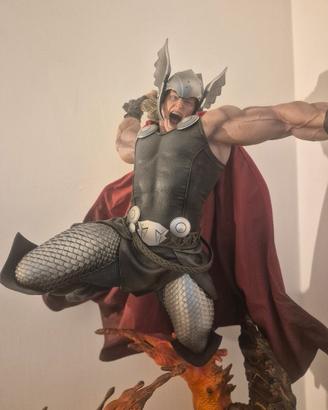 sideshow premium format thor 