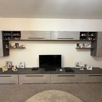 Mobile sala tenuto benissimo