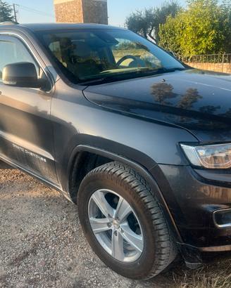 Jeep Grand Cherokee Overland 2014