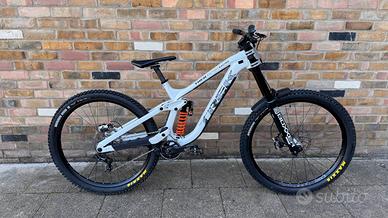 Trek Session 9 X01 DH – bici da downhill