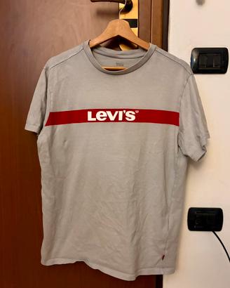 T-shirt “grigia” Levi’s tg “S”