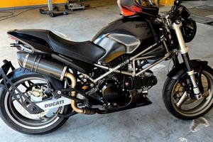 DUCATI MONSTER 600 DARK 