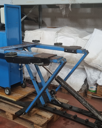 Ponte sollevatore auto OMCN art 550 portata 2500kg