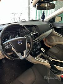 Volvo V40 1.6 D2