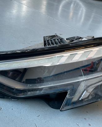 Faro anteriore sinistro audi a3