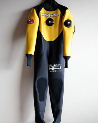 Muta stagna sub uomo Dive System