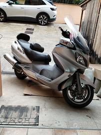 Suzuki Burgman 650 Executive k5
