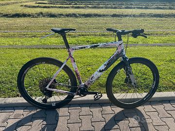 3T Exploro Taglia XL (1ª Gen) - Custom Flat Bar