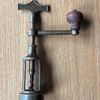 Cavatappi stile retrò con manovella