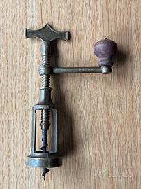 Cavatappi stile retrò con manovella