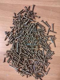 Bullone M3 Varie Lunghezze-n.300 Pezzi 