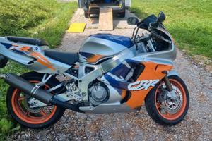Honda Fireblade  900  sc 28