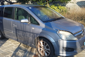 Opel Zafira 1900 Cosmo