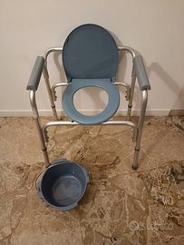 sedia Wc comoda per anziani e disabili