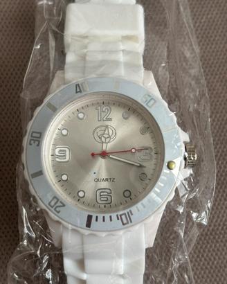 Orologio NUOVO resistente all’acqua