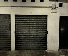 Garage in Via Perini
