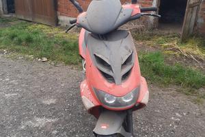 APRILIA SR SPORT PRO