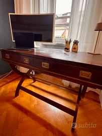 Scrivania in legno