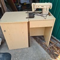 Macchina da cucire vintage