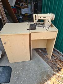 Macchina da cucire vintage