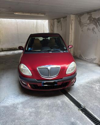Lancia Ypsilon