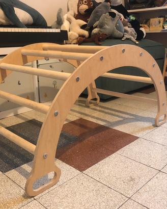 Arco montessori in legno con cuscino