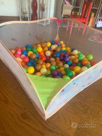 Piscina con palline