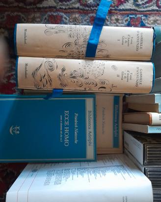 Gabriele  D'Annunzio:Versi d'amore e..