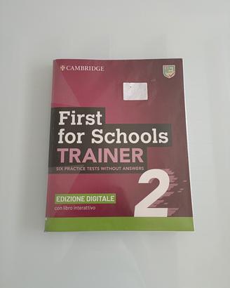 Libro "First for Schools Training"