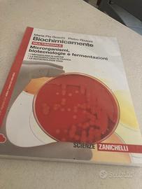 Libro biochimicamente multimediale