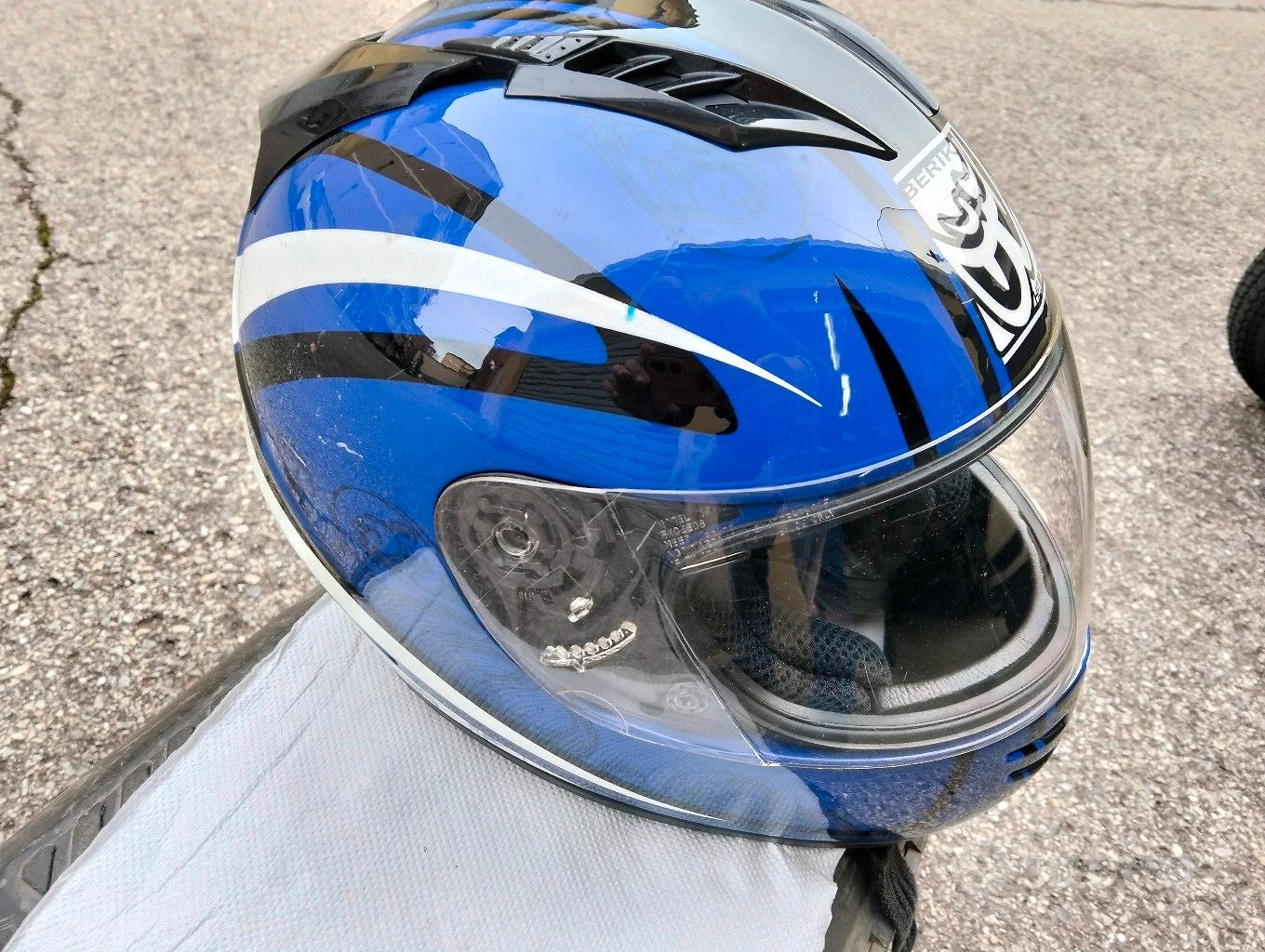 Decalcomanie Calcio March Madness Per Casco – Adesivi Full Size Per La Tua Passione Sportiva
