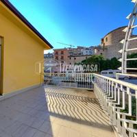 APPARTAMENTO SU DUE PIANI CON INGRESSO INDIPENDENT
