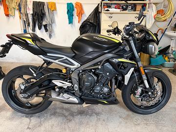 Triumph Street Triple RS
